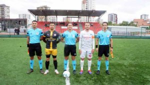 Gol düellosu Erciyes Esen Makina FK'nin