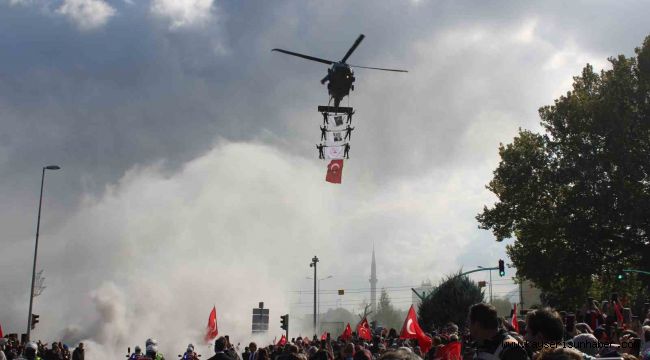 Kayseri'de 'çelik kanatlı' 29 Ekim coşkusu