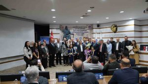 KAYSO'da yılın ahisi kaftanını giydi