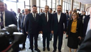 Okandan, Gaziantep'te düzenlenen Yerel Yönetimler Başkanlığı Bölge Toplantısı'na katıldı