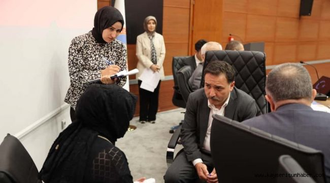 Vali Çiçek, vatandaşlarla bir araya geldi