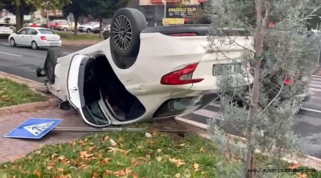 Zincirleme kazaya karışan otomobil takla attı: 1 yaralı