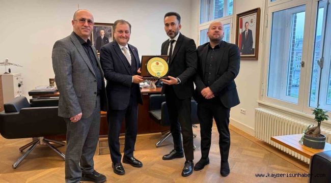 AKİB yönetiminden Amsterdam Başkonsolosu'na ziyaret