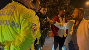 Alkollü sürücüden polise: "Ehliyetimi alma kemerden ceza yaz"