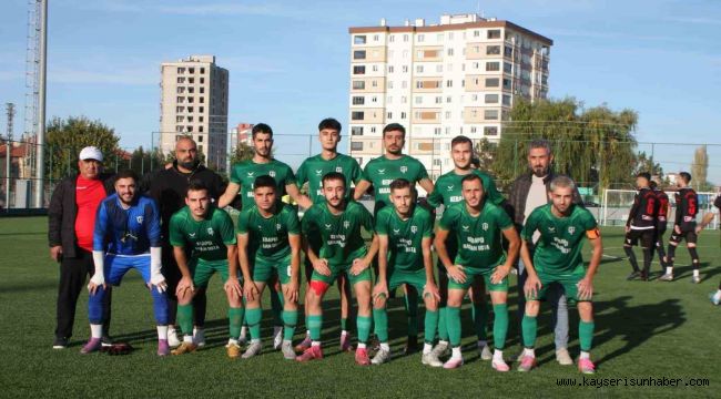 Argıncıkspor geriden gelerek kazandı