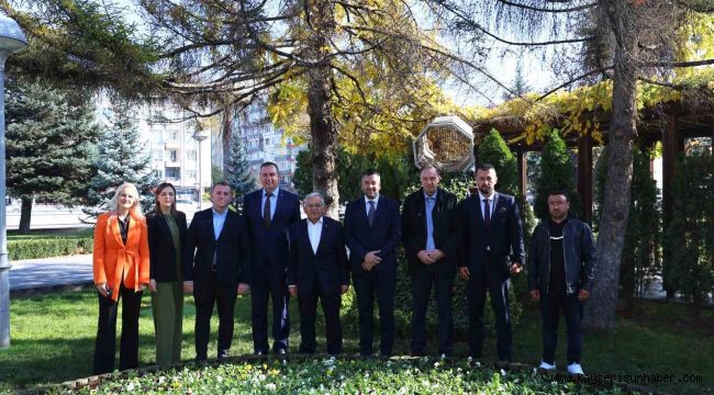 Başkan Büyükkılıç, Bosna-Hersek heyetine turizm şehri Kayseri'yi anlattı