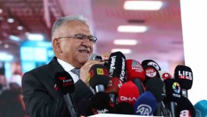 Başkan Büyükkılıç, Türkiye'nin en çok konuşulan 11. siyasetçisi