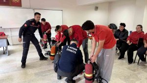 Büyükşehir itfaiyesinden stajyer lise öğrencilerine eğitim desteği