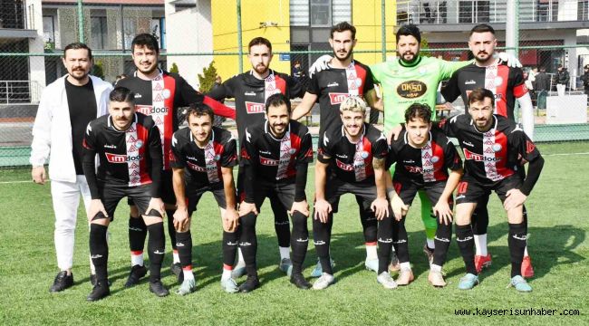 Döğerspor liderliğe yükseldi