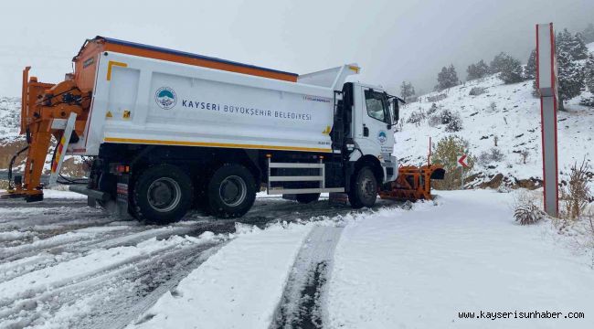 Kar yağdı, ekipler sahaya indi