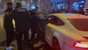 Kayseri'de gece kulübünde çıkan kavga sokağa taştı