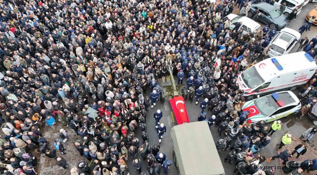 Kayserili binler, şehidini uğurladı
