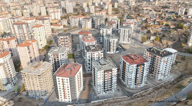 Melikgazi Belediyesi 21 aileyi daha kolay ödeme imkanı ile ev sahibi yapacak