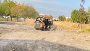Melikgazi'nin temizlik ordusu mahalleleri pırıl pırıl yapıyor
