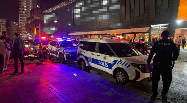 Parkta bıçaklı kavga: 1 yaralı