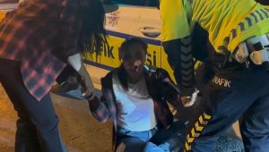 Polisin alkollü yolcuyla imtihanı kamerada