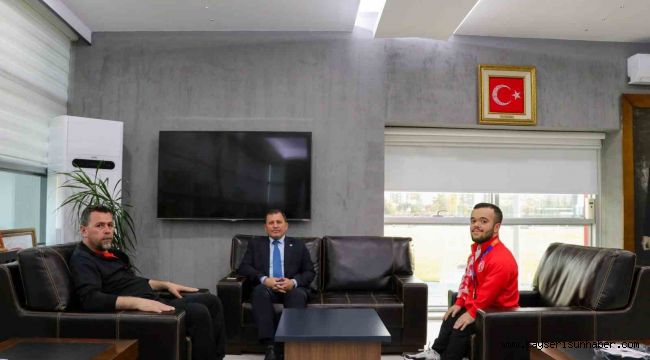 Şampiyondan İl Müdürü Kabakcı'ya ziyaret