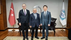 Tataristan Temsilcisi Gataullin, Başkan Büyükkılıç'ı ziyaret etti