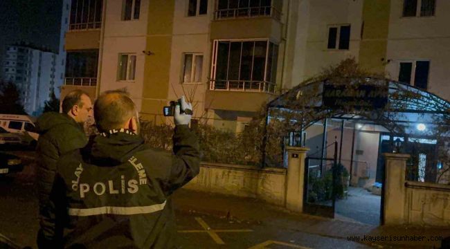 Baba-oğul arasındaki kavga kanlı bitti: 1'i ağır 2 yaralı