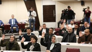 Başkan Çolakbayrakdar'dan öğrencilere ve ailelere büyük müjde