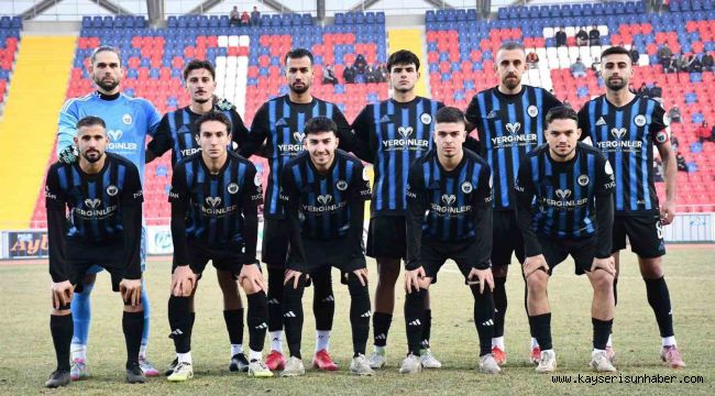 Erciyes 38 FK Teknik Direktör Adem Çak: "Hiçbir bahaneye sığınmadan çıkıp 3 puanımızı aldık"