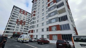 Evi taşınırken tartıştığı nakliyeciyi bıçakladı