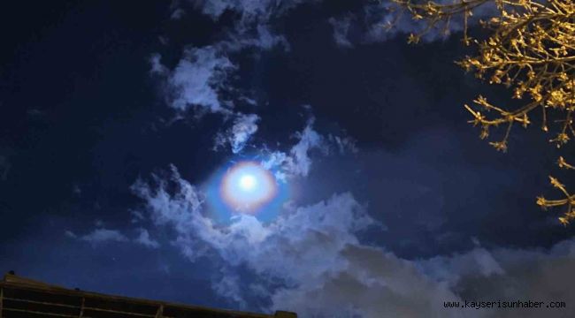 Gökyüzünde görsel şölen: Lunar Corona görüntülendi