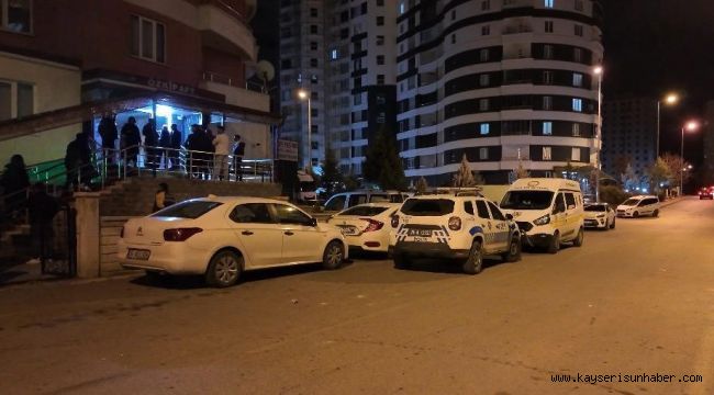 İş arkadaşı tarafından evde ölü bulundu