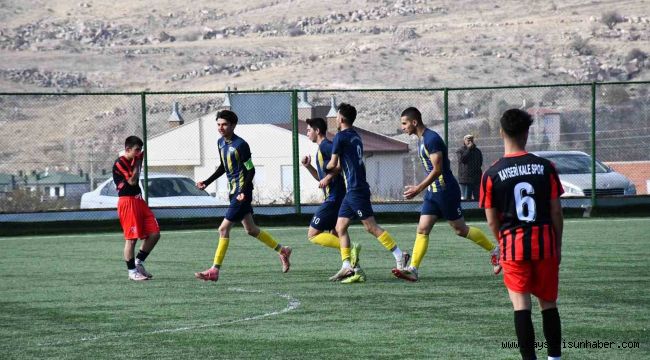 Kayseri U18 Ligi: Hacılar Erciyesspor: 1- Kalespor: 1