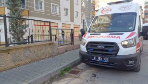 Kayseri'de 8. kattan düşen kadın öldü