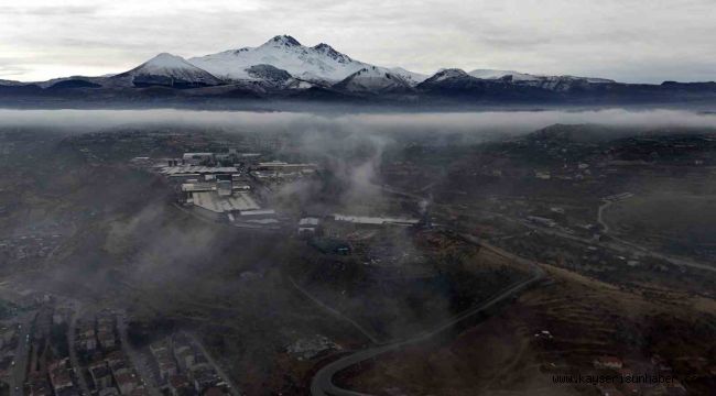 Kayseri'de sis etkisini sürdürüyor
