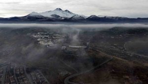 Kayseri'de sis etkisini sürdürüyor