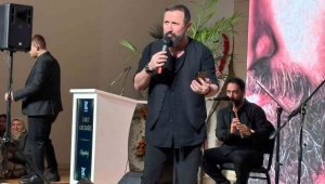 Kayseri'de Talha Bora Öge konserine yoğun ilgi