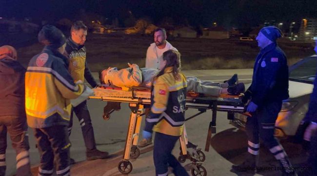 Kaza yapan alkollü sürücü, "Gazeteci çekerse üflemem" diyerek, ekiplere zorluk çıkardı