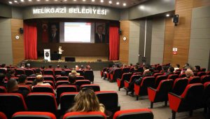 Melikgazi Belediyesi'nde kamu ihale mevzuatı eğitimi veridi