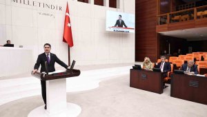 MHP'li Özdemir: "Basın kartı bulunmayan veya kurumsal bir kimlik altında akredite edilmemiş şahısların basın faaliyeti adı altında yürüttükleri çalışmaların engellenmeli"