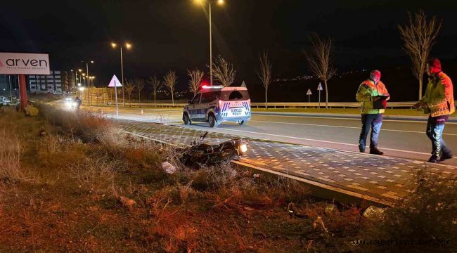 Polisten kaçan motosiklet sürücüsü ters yöne girerek, kaza yaptı: 1 yaralı
