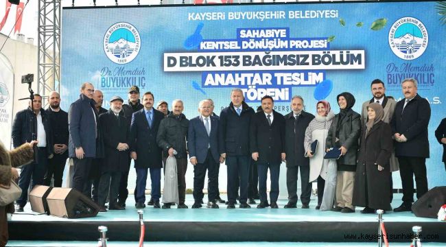 Sahabiye'de anahtarları teslim eden Başkan Büyükkılıç: "Kayseri belediyeciliği icraat üretir"
