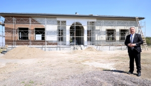 Selçuklu Mahallesi’nin Çok Amaçlı Sosyal Tesisi Hızla Yükseliyor